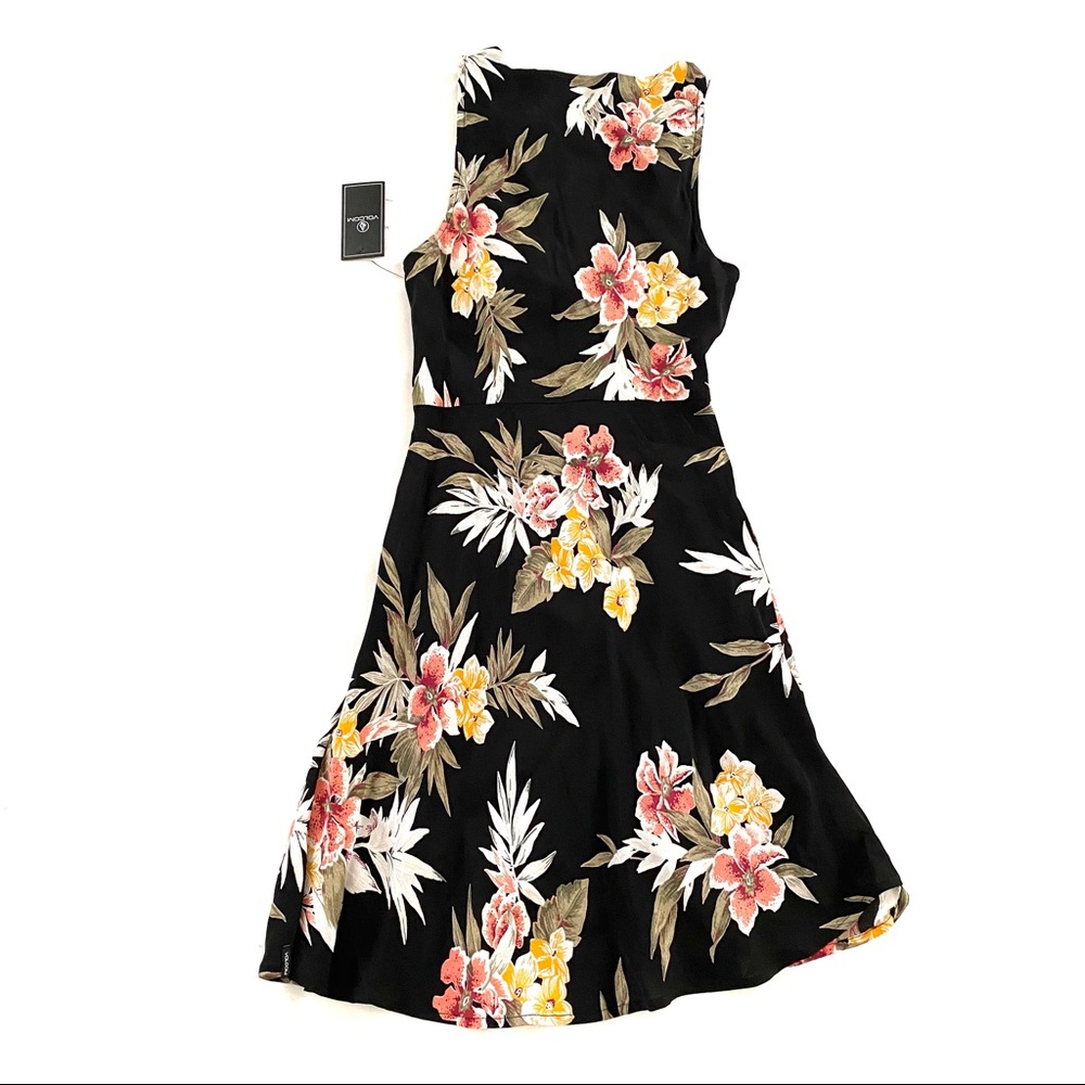 Volcom Wrap Skillz Floral Dress - Picture 5 of 10